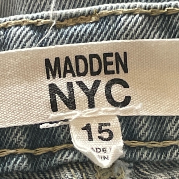 Madden NYC Distressed Salt Wash Shorts Size 15 - Picture 4 of 4